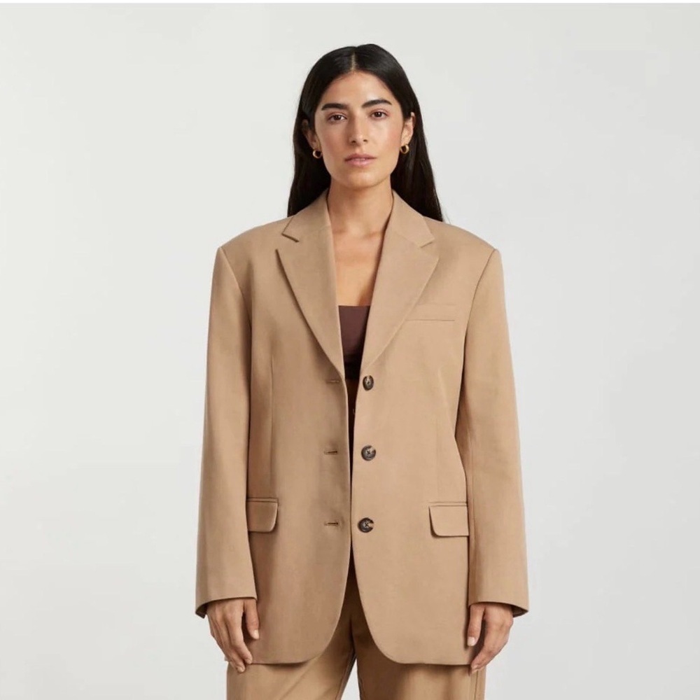 EVERLANE NWT The 80’s Blazer Ash Brown Size 2